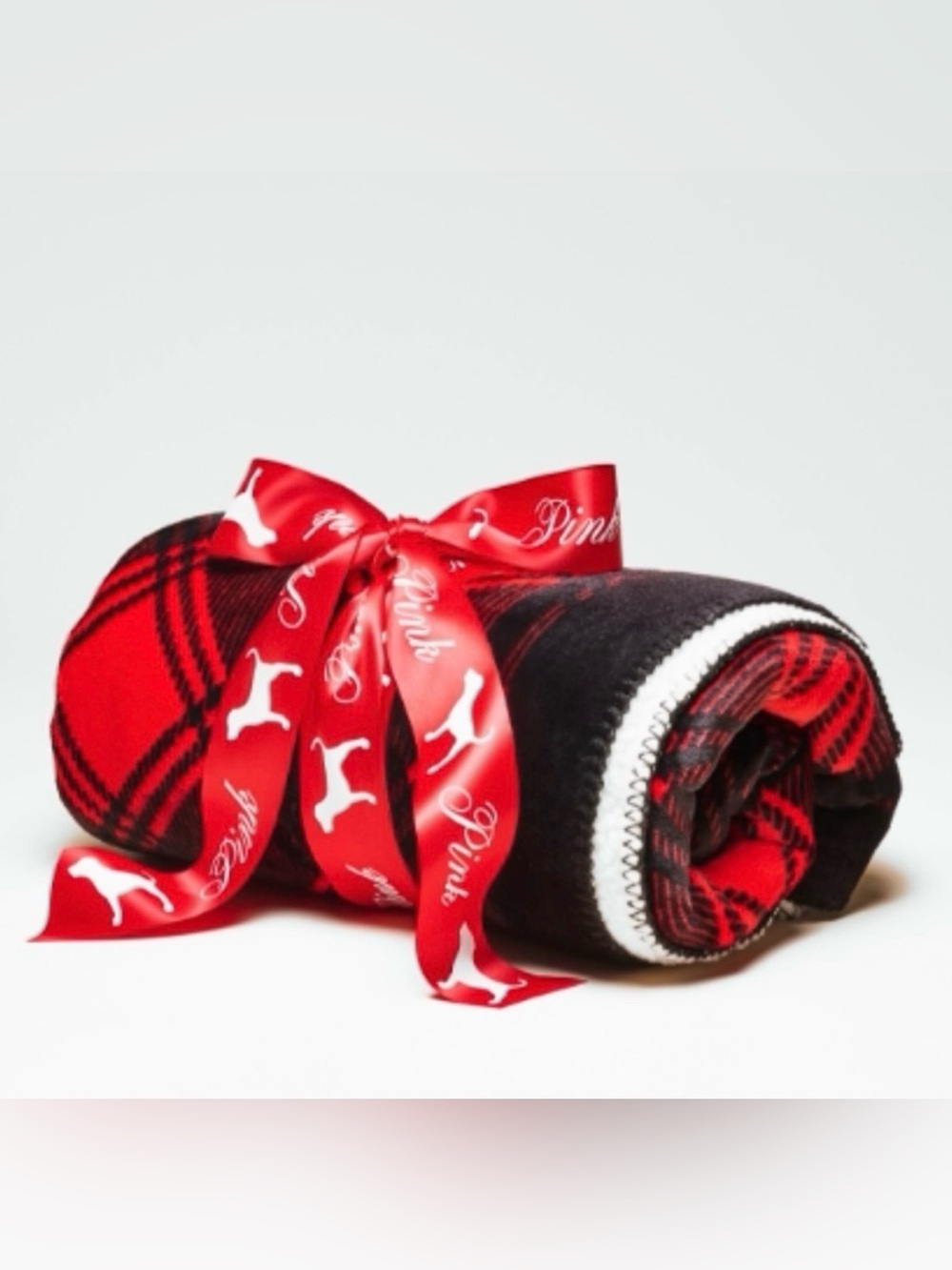Victoria’s Secret Cozy Fleece Plaid Blanket